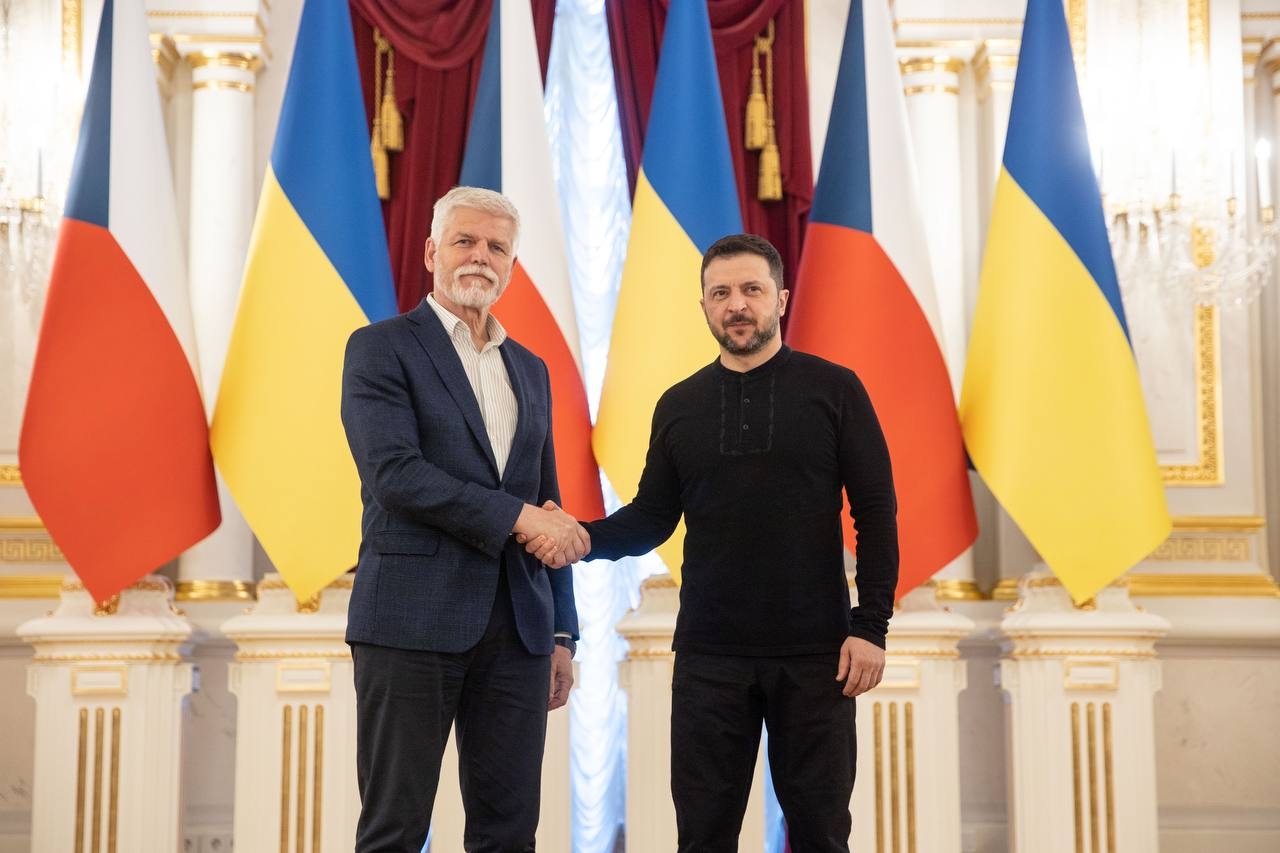 President Volodymyr Zelensky (R) meets with Czech President Petr Pavel (L) in Kyiv, Ukraine, on March 21, 2025. 