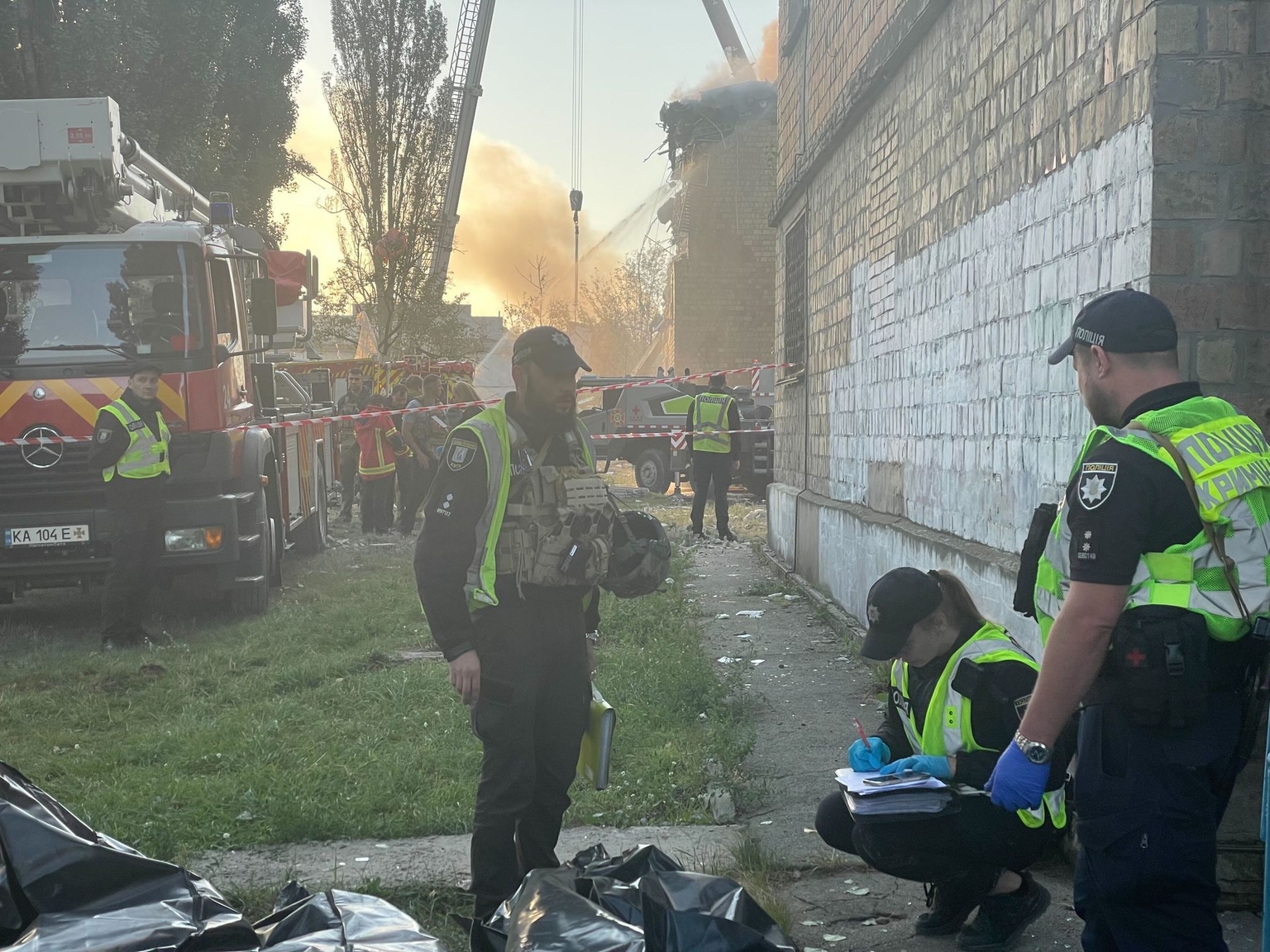 Russian missiles hit Kyiv in huge assault, no less than 8 killed, 45 injured