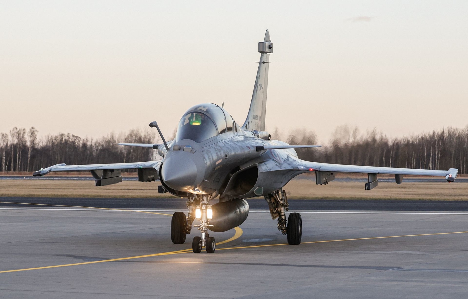A Rafale B F4-standard fighter jet of the French Air Force prepares for takeoff in Lithuania on Dec. 17, 2024.