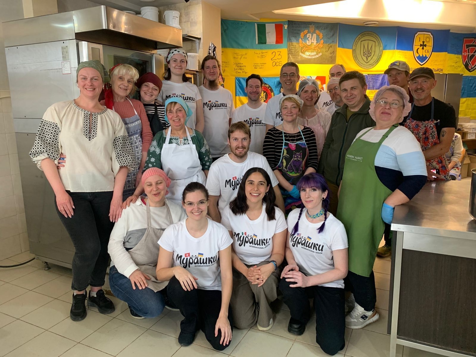 Ukrainian and foreign volunteers in the Murashky kitchen. (Courtesy of Murashky) 
