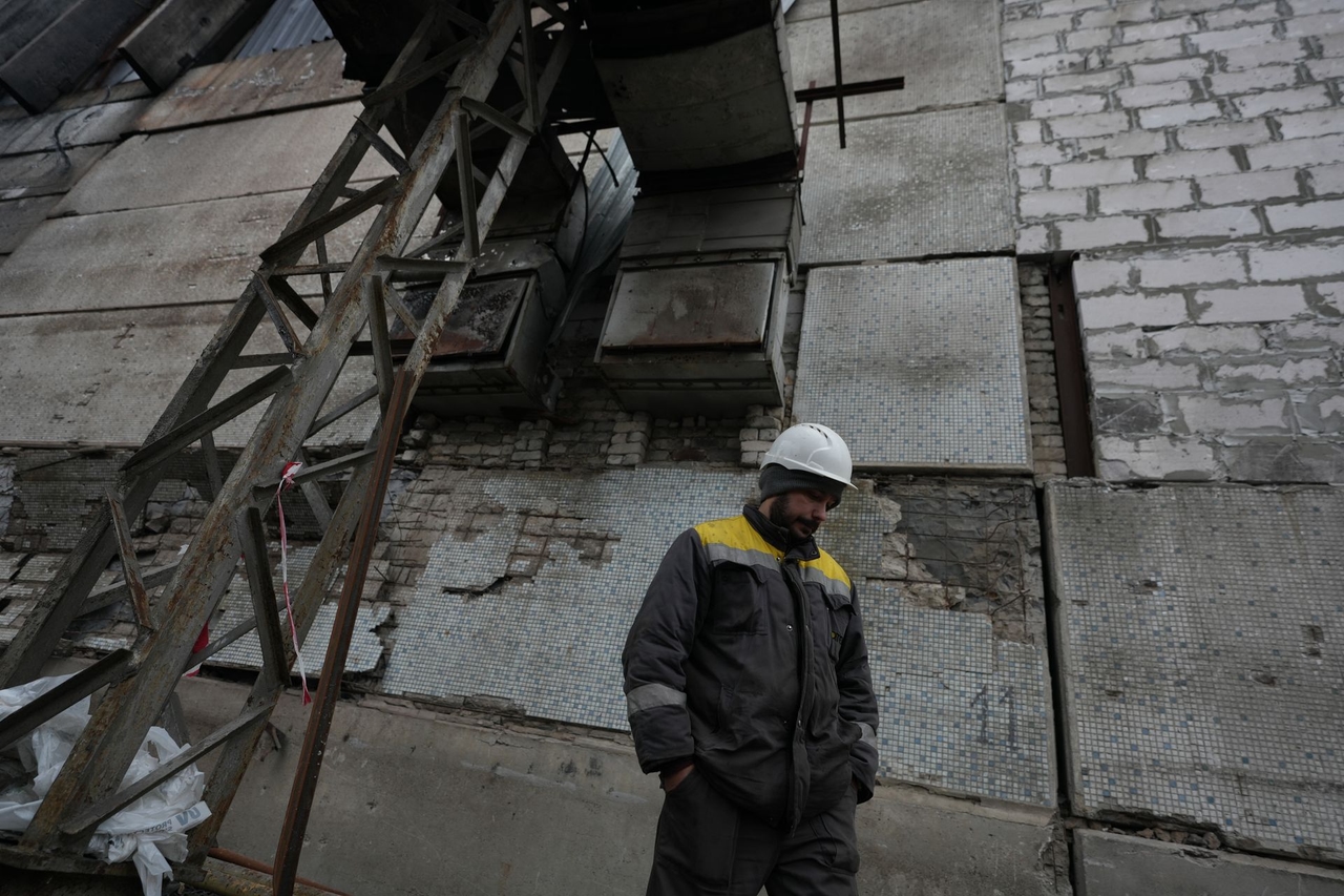 'It’s a second front line' — The Ukrainian power plant workers battling ...