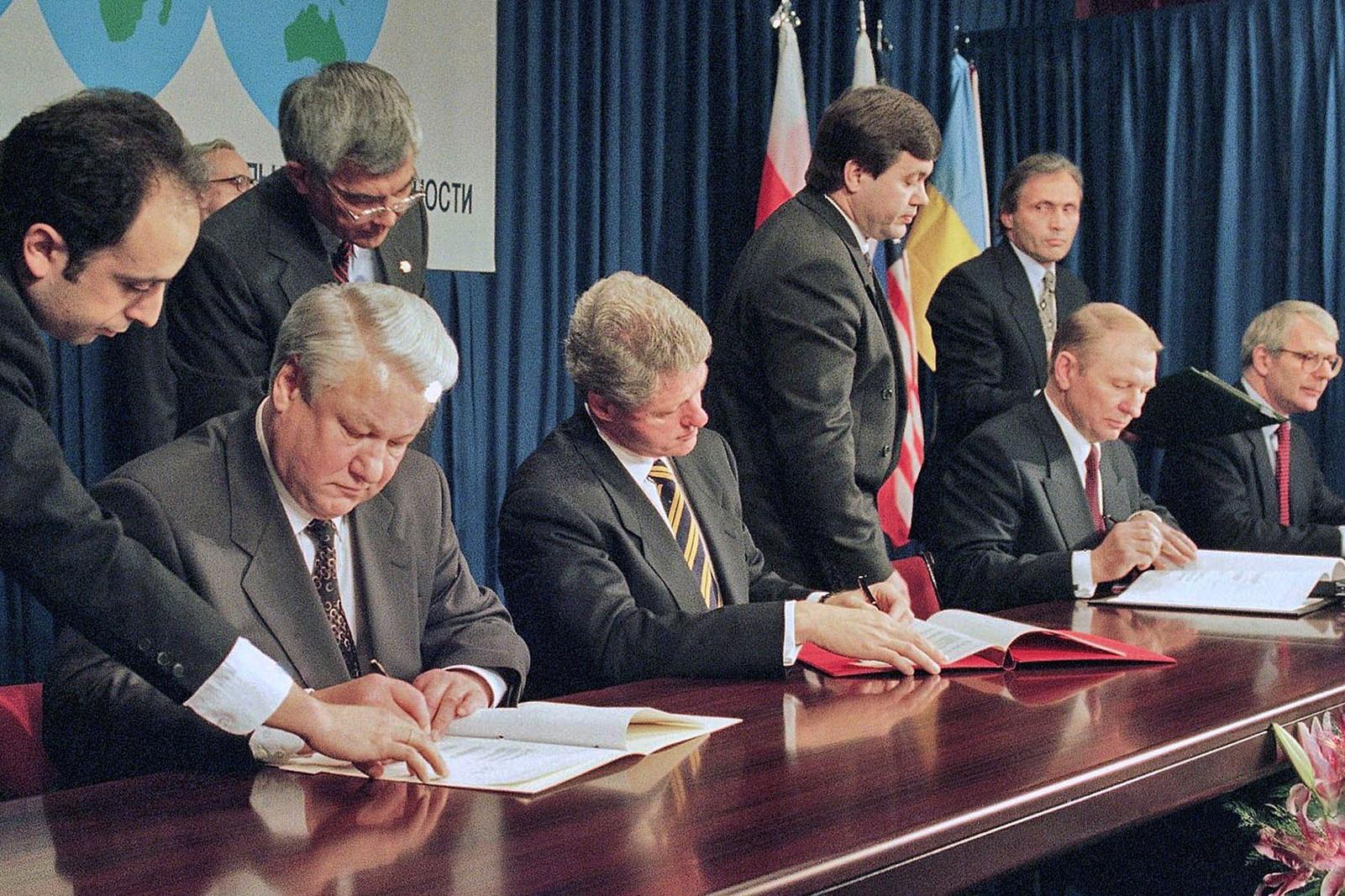 Ukraine was repeatedly bartered by great powers in the past. Will it happen again?
