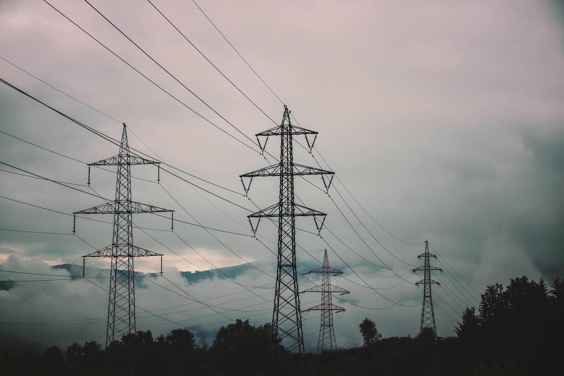 Parliament proposes new duty on energy, fuel imports from Russia
