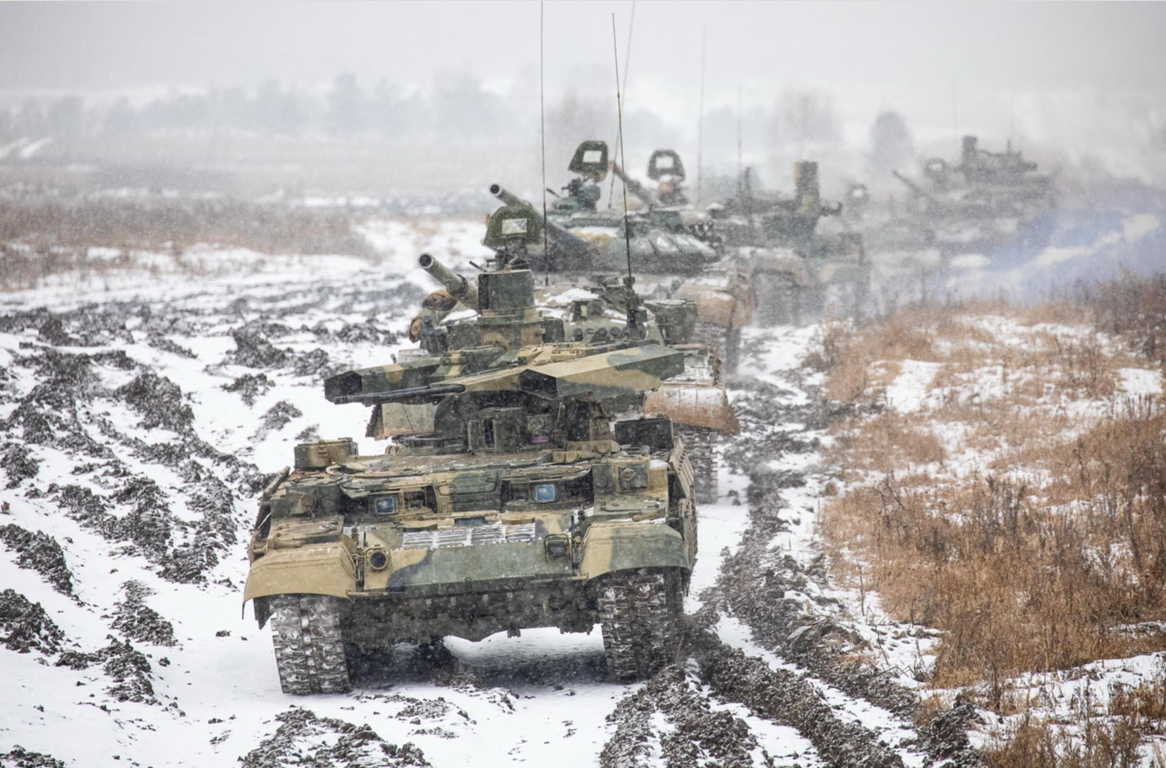 If Russia launches blitzkrieg into Ukraine, how would it look?