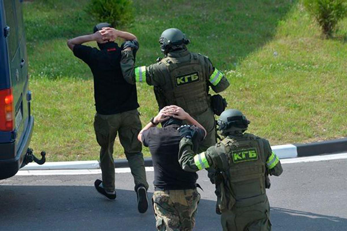 Journalist: EU imposes sanctions on Kremlin's mercenary Wagner Group that fought in Donbas