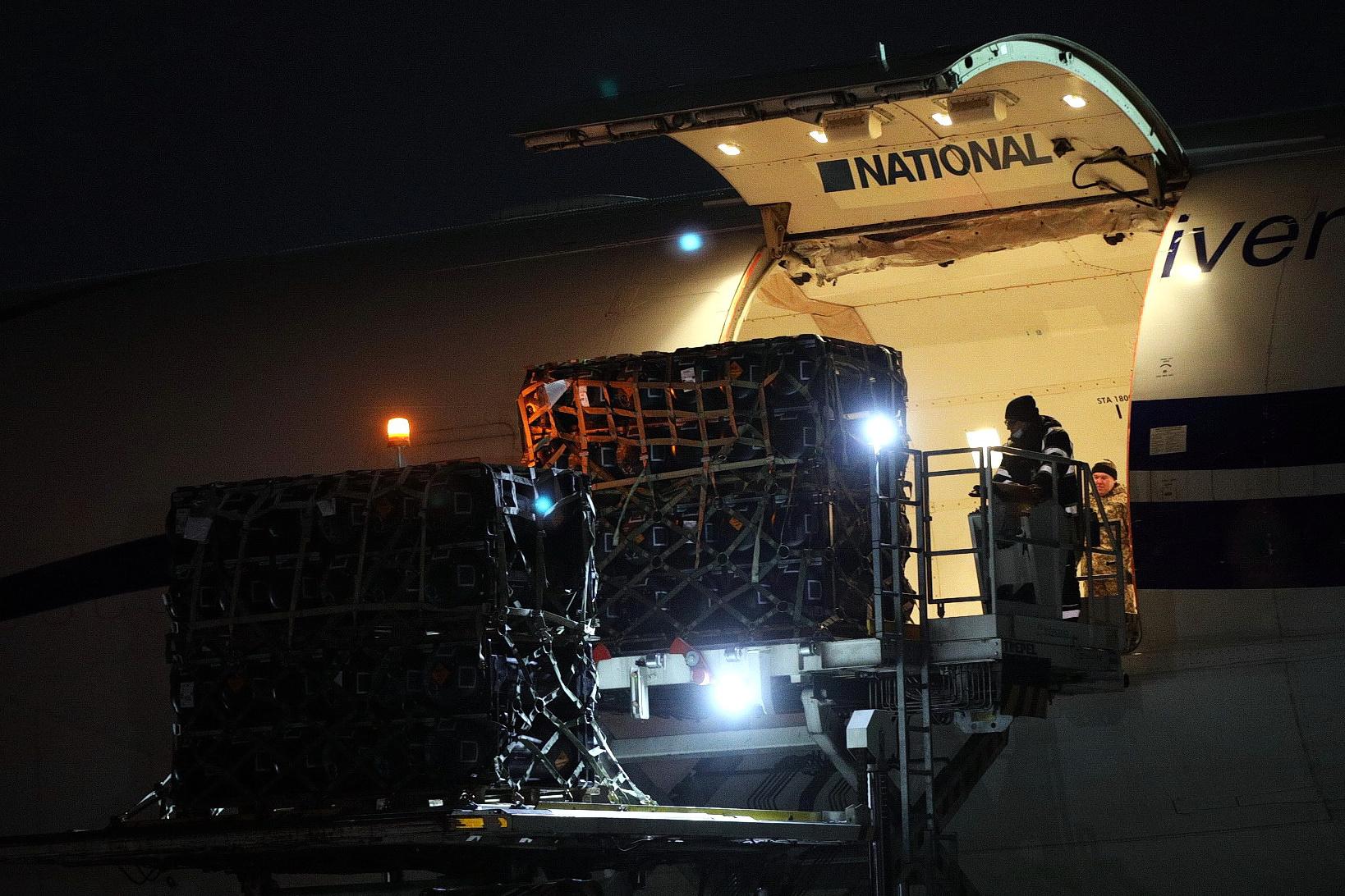 US delivers 300 more Javelins to Ukraine