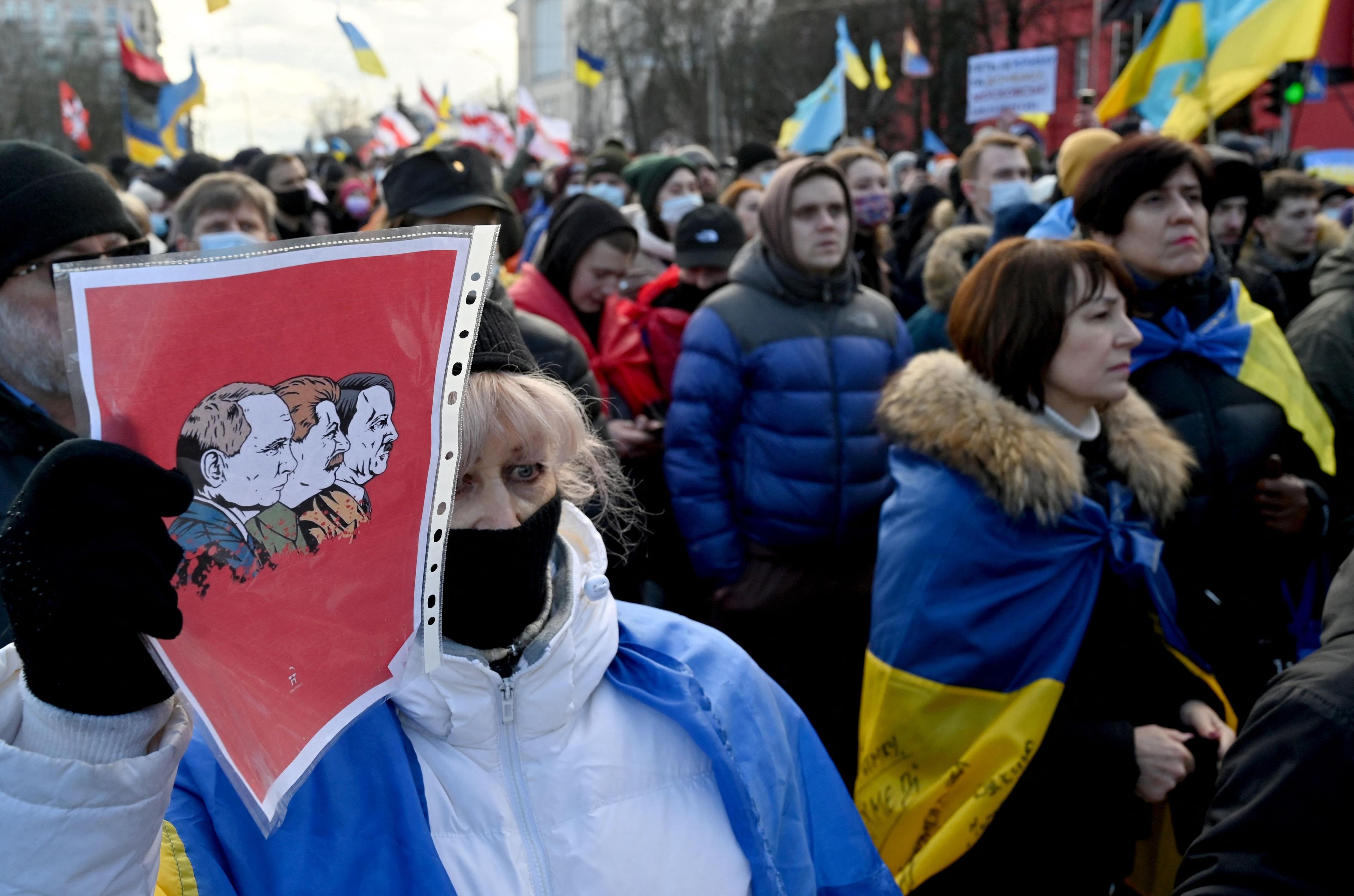 Editorial: Sanction Russia now