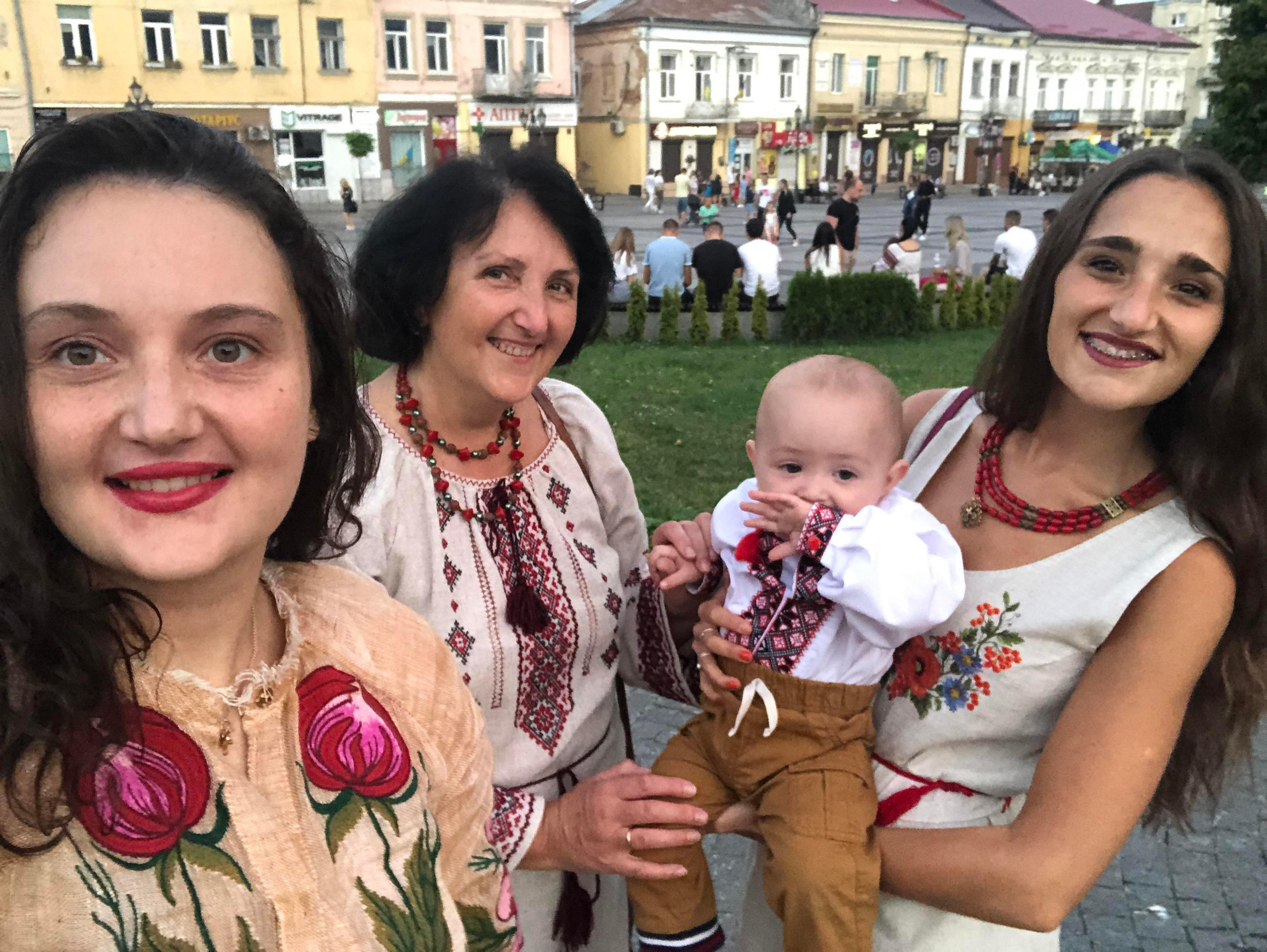 ‘When you’re running for your life you’re not thinking of visas’: British-Ukrainians hit out at UK visa scheme