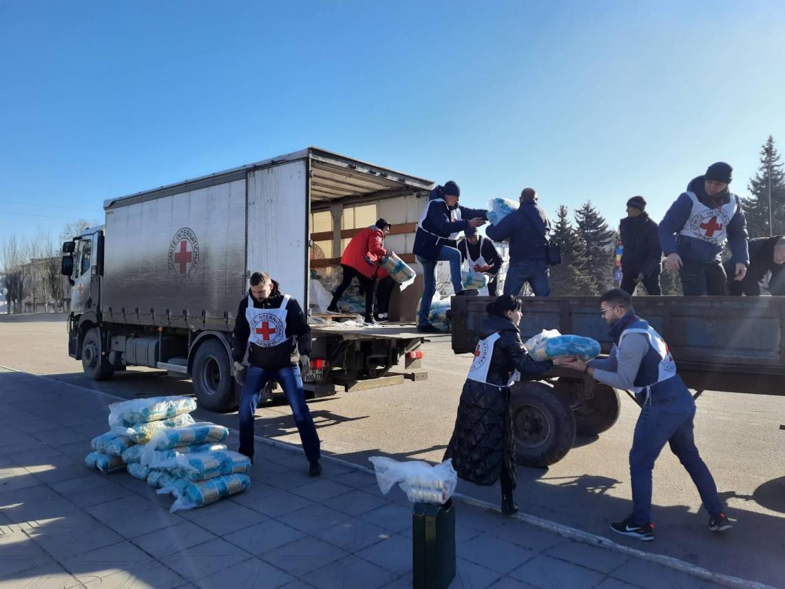 Red Cross criticized for not doing more in Ukraine