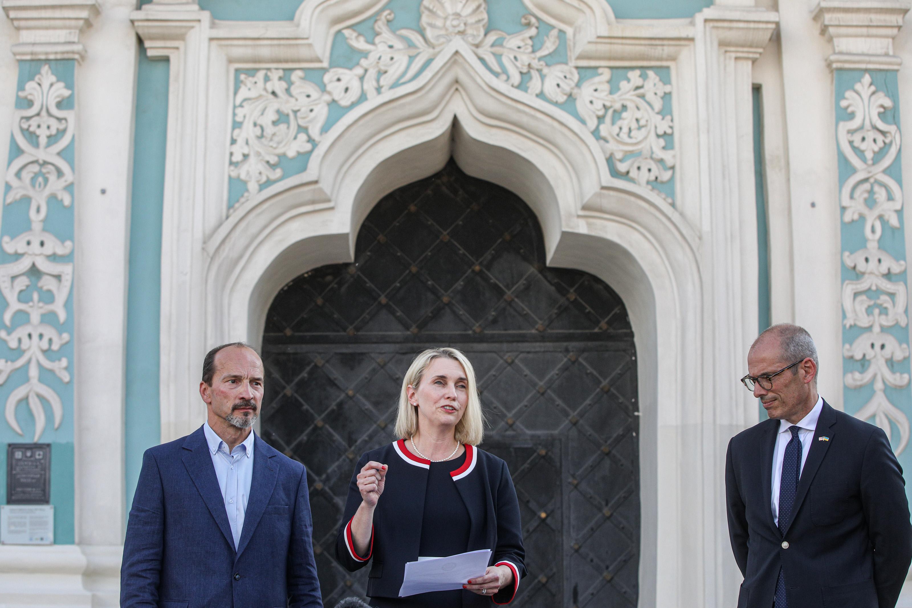 New US ambassador to Ukraine pledges 'steadfast commitment' to help war-torn country defend its sovereignty