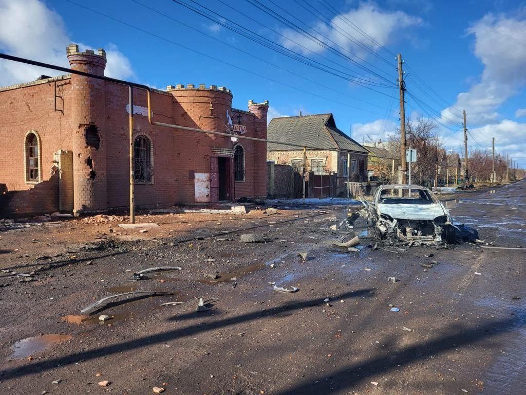 Russia attacks village in Donetsk Oblast, killing one