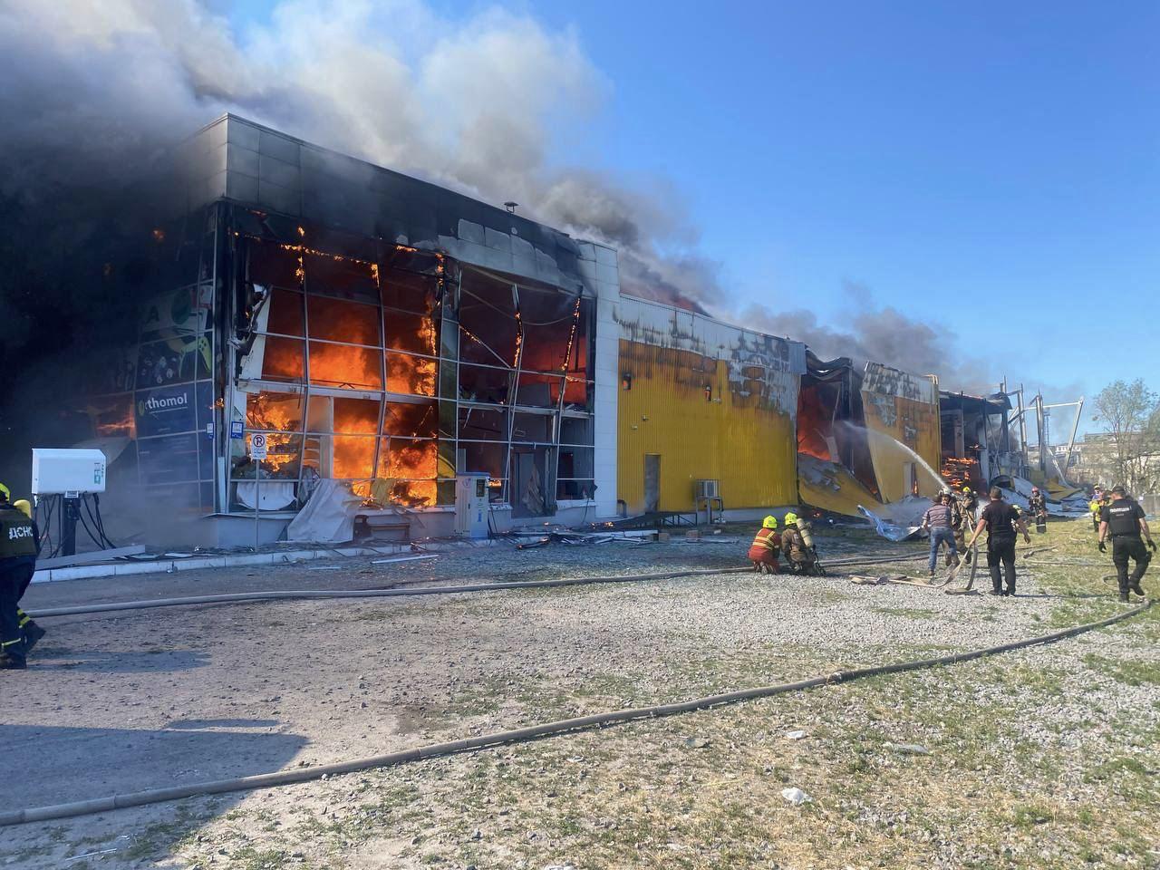 UPDATED: Russian missile strike on Kremenchuk shopping mall kills at least 20, injures 59