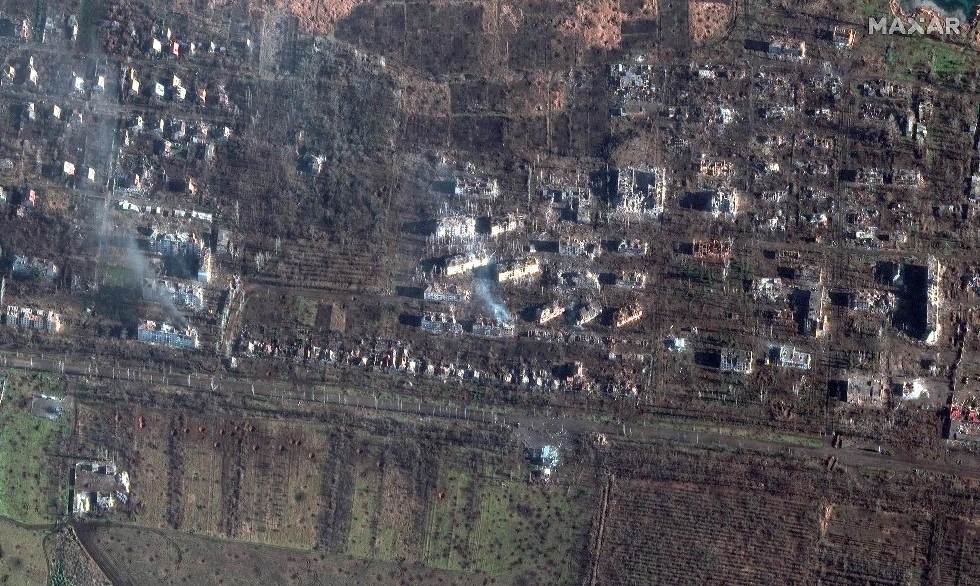 Satellite images show Bakhmut before and after Russian invasion