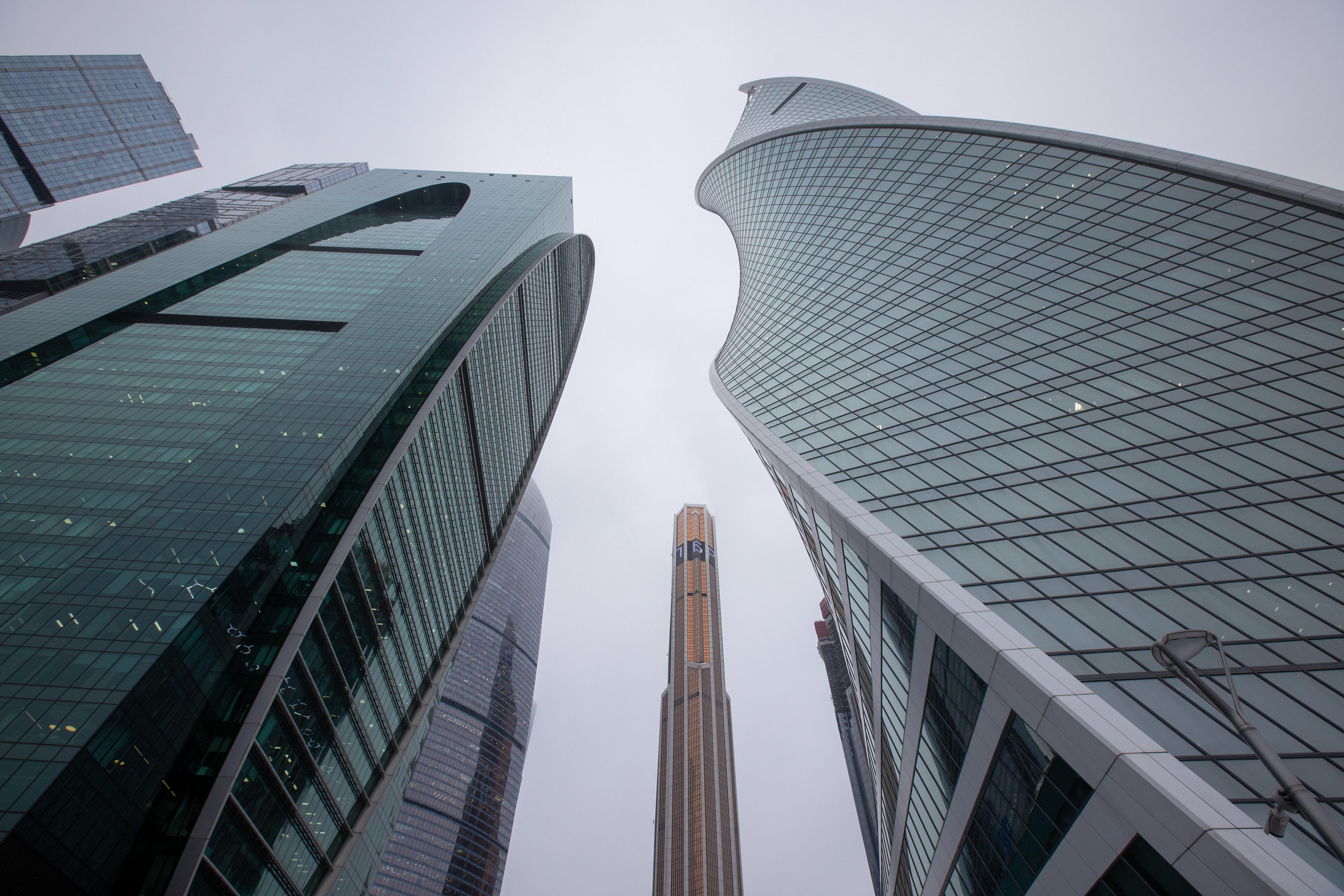 Report: Companies get credit for leaving Russia while failing to do so
