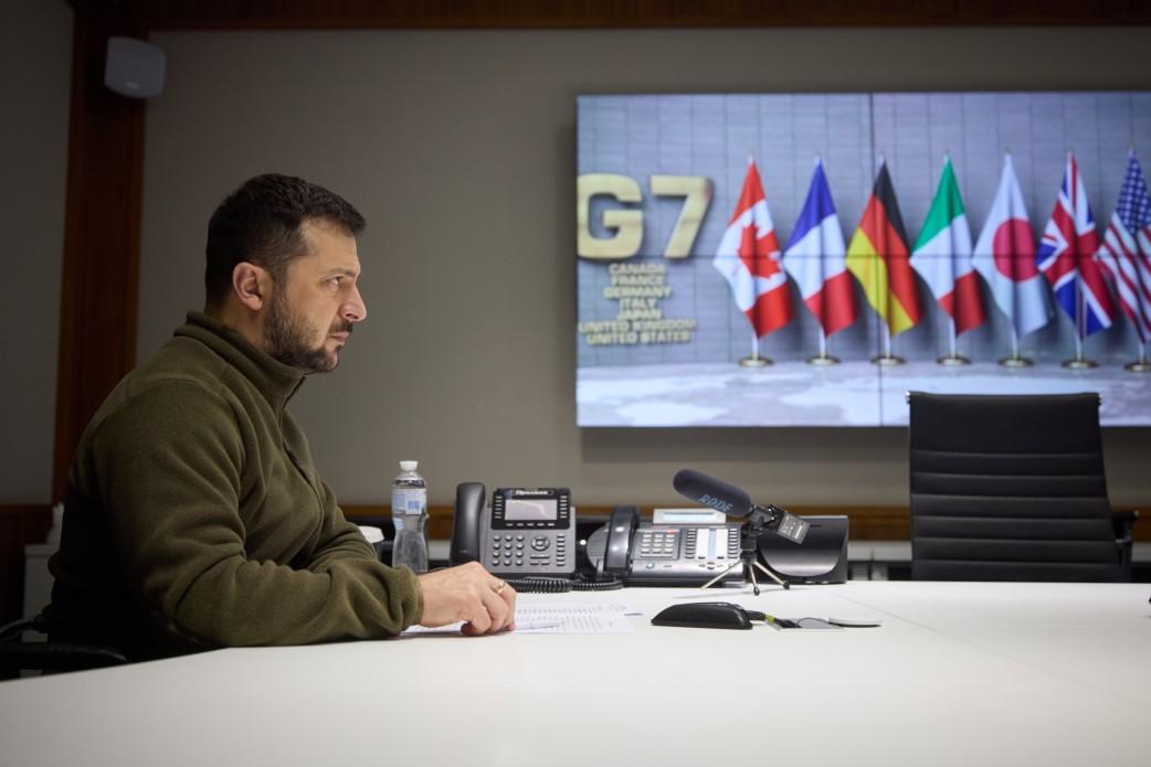 Zelensky asks for international observers on Belarus border, offers 'peace formula'