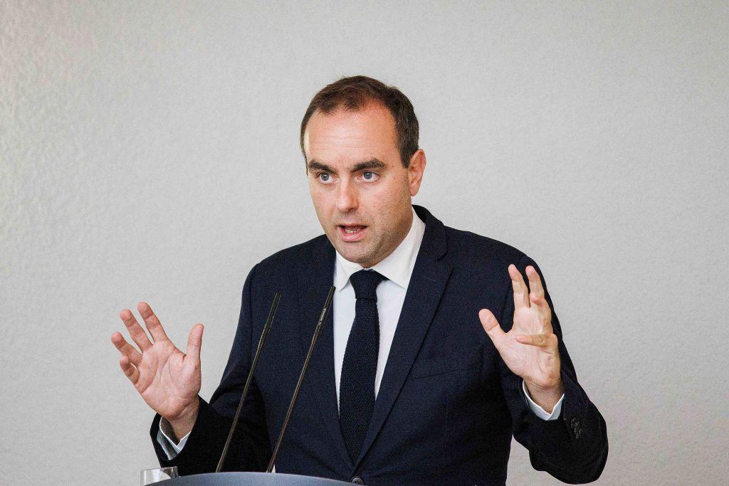 Minister: France to double supply of 155 mm ammunition to Ukraine