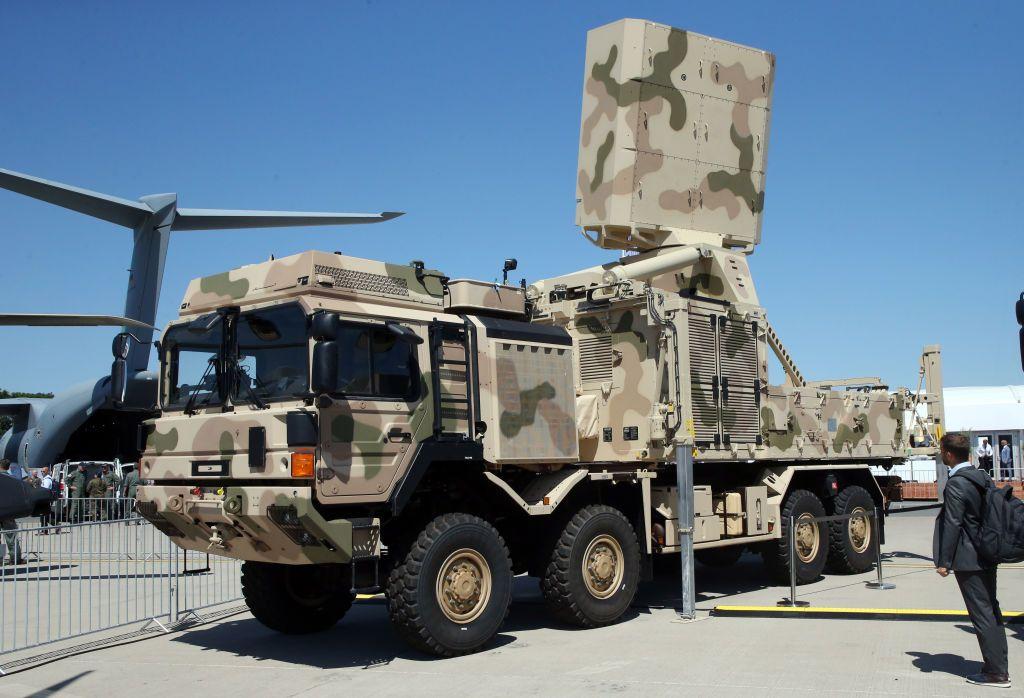 German defense minister: Ukraine receives another Iris-T air defense system from Germany
