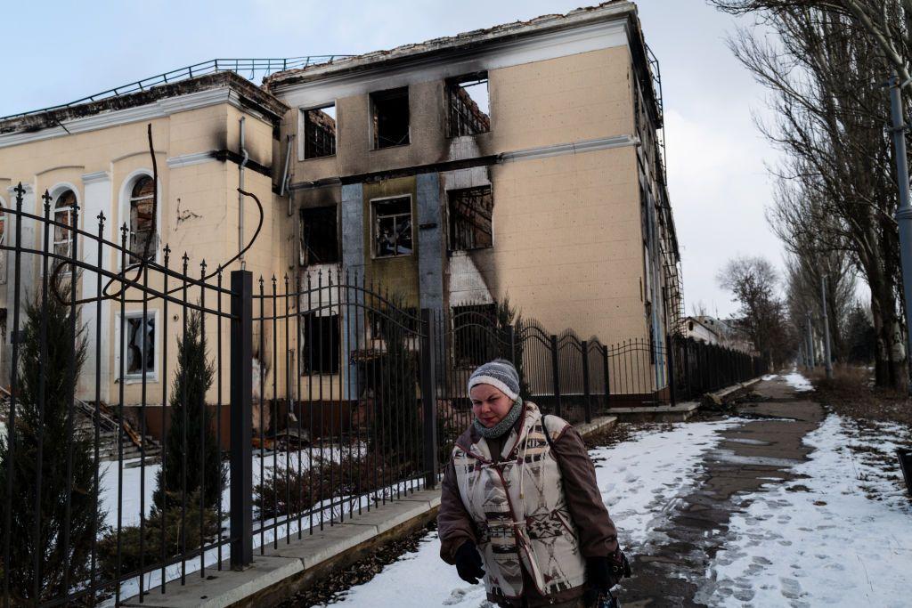 UK Defense Ministry: Russia increases its armored assaults around Marinka
