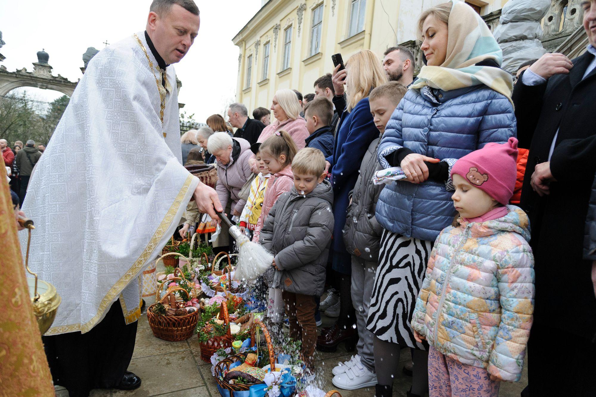 Ukraine celebrates Orthodox Easter