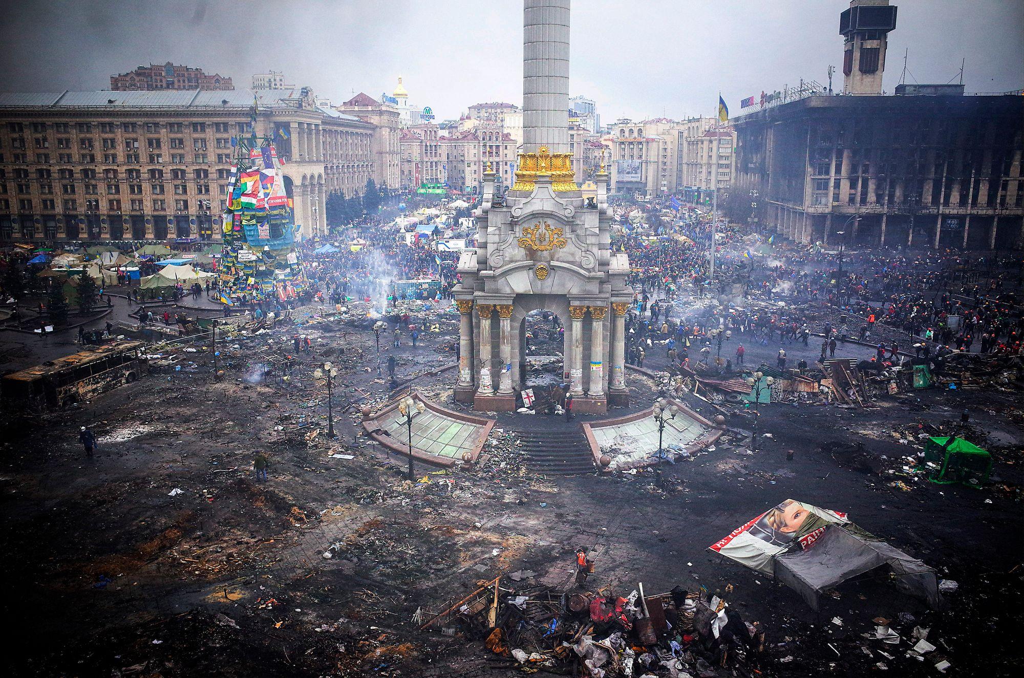 Ukraine charges Russia's FSB chief, top officials with guiding EuroMaidan violence