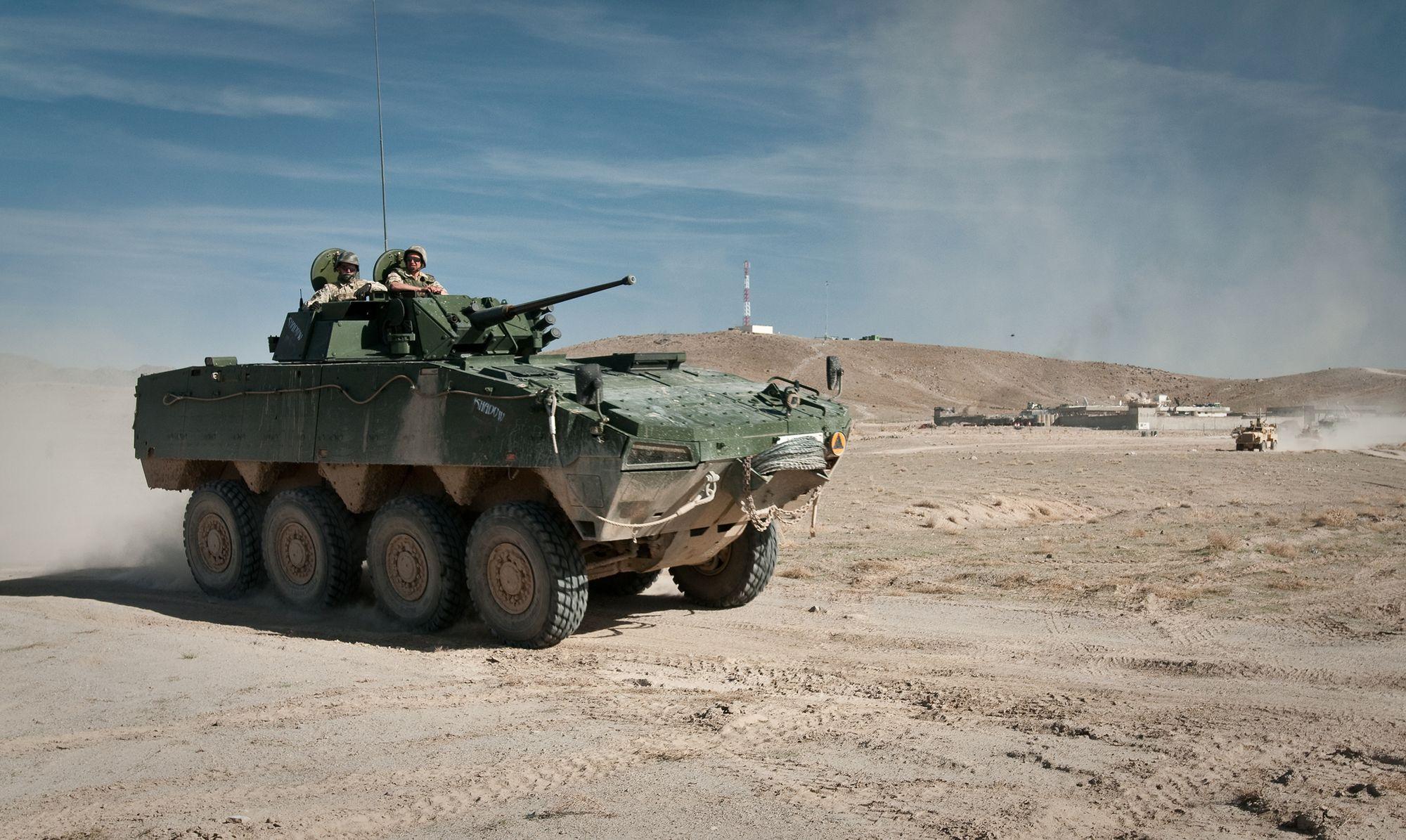 Ukraine to buy 100 Polish Rosomak armored vehicles