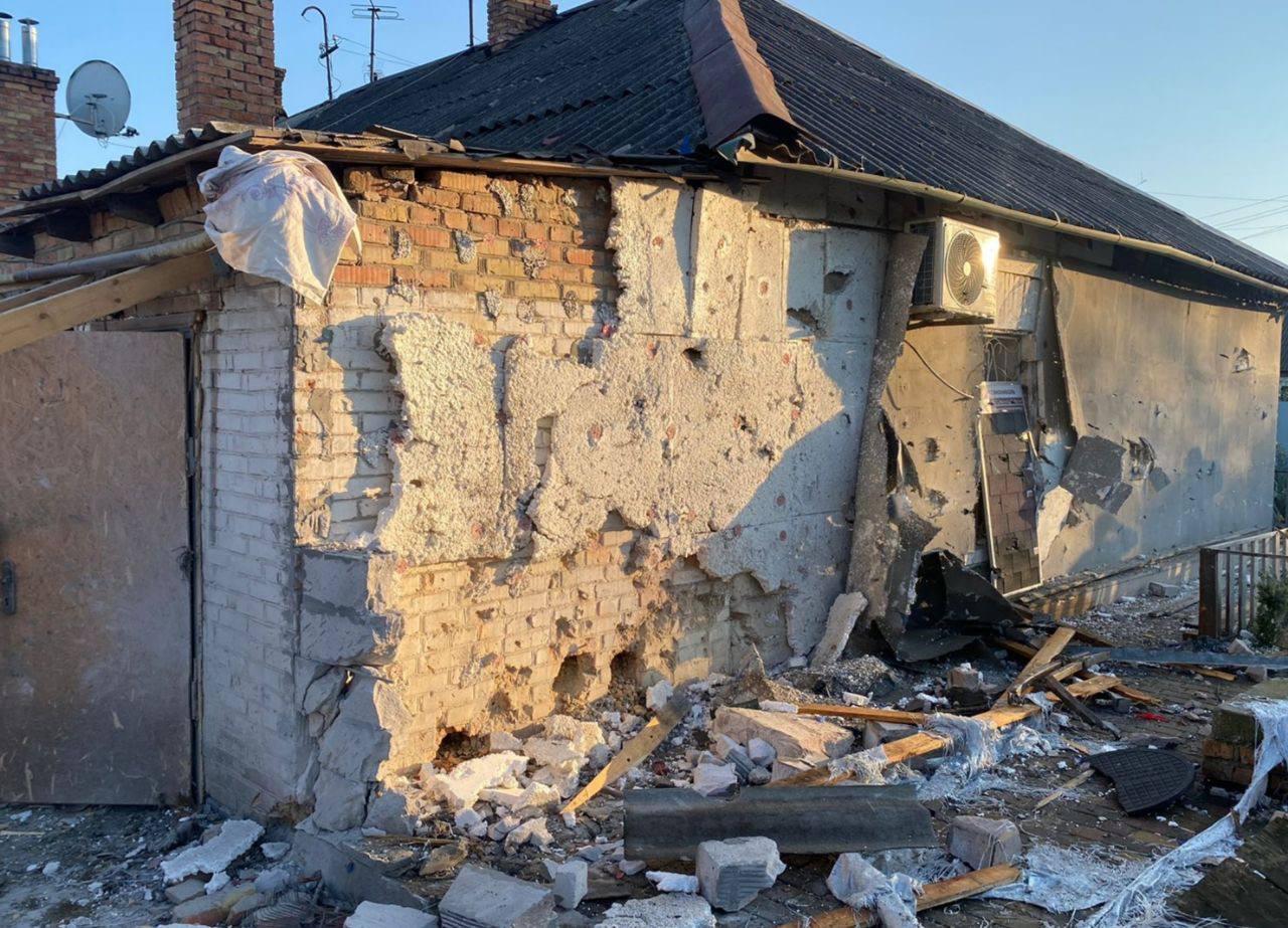 Russian forces shell Dnipropetrovsk Oblast, injuring at least 2 people