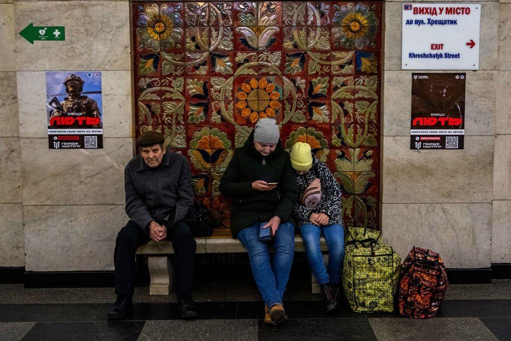Explosions heard in many oblasts, air defense at work amid Russian overnight attack