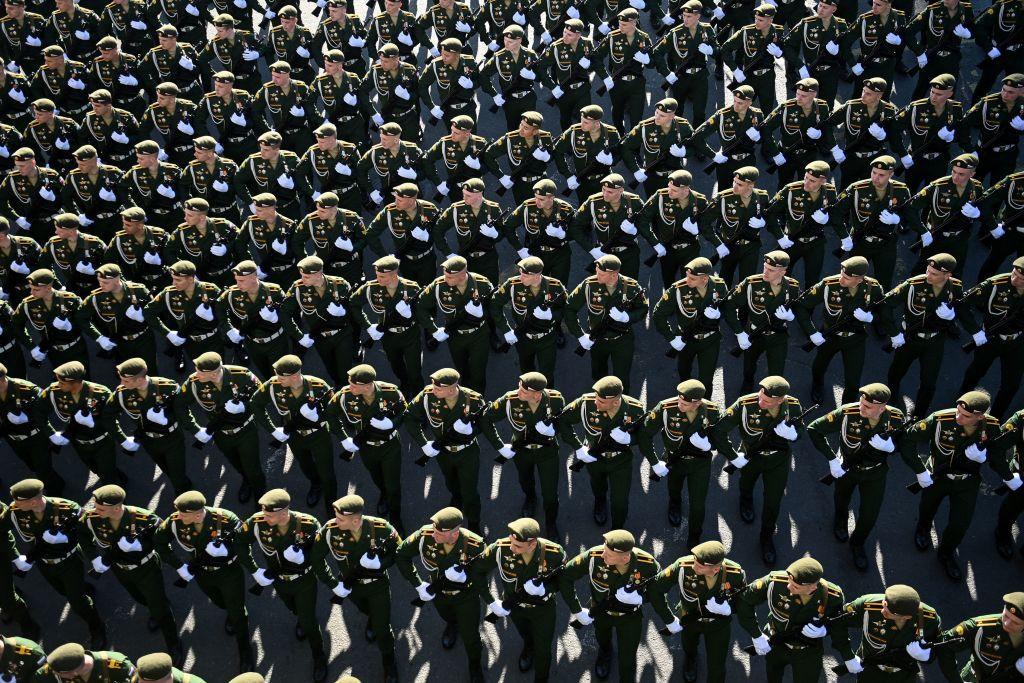 UK Defense Ministry: Russia wants to recruit 420,000 contract soldiers in 2023