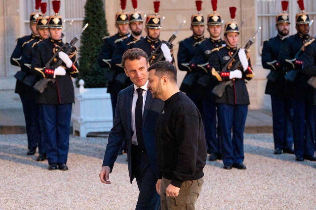Zelensky holds phone call with Macron on military aid, Ukrainian peace formula