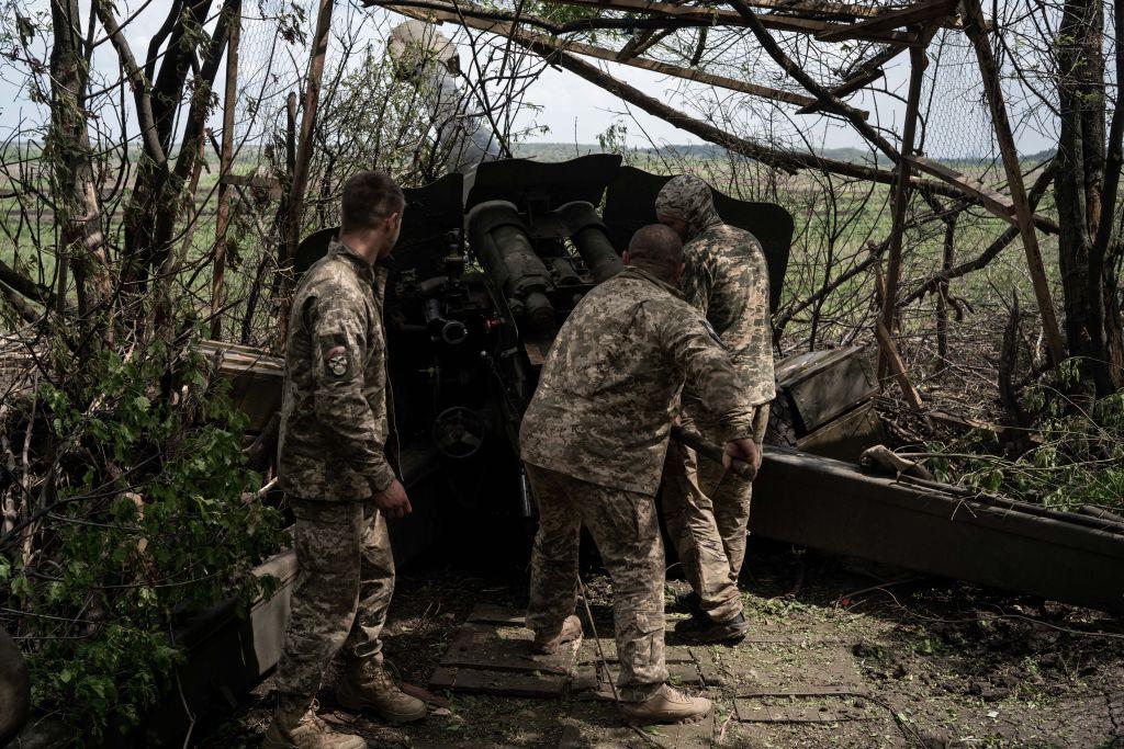 Military official: Ukrainian forces advance 500 more meters toward Bakhmut