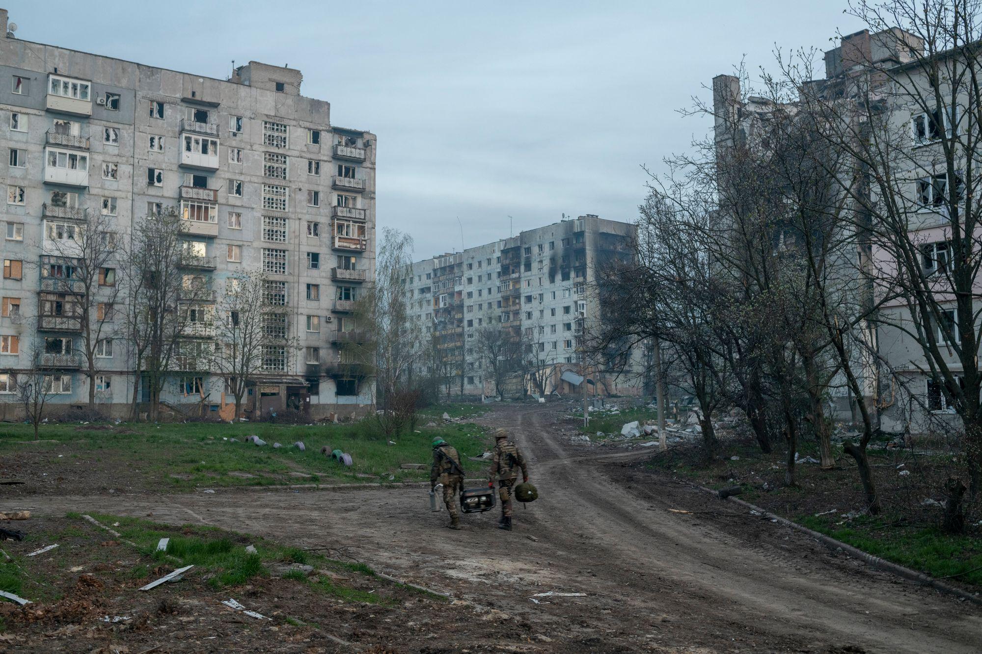 Defense Ministry: Southwestern outskirts of Bakhmut remain in Ukrainian control