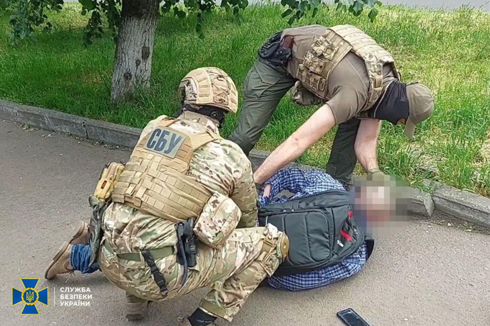 SBU detains suspected Russian spy collecting data on air defenses in Cherkasy
