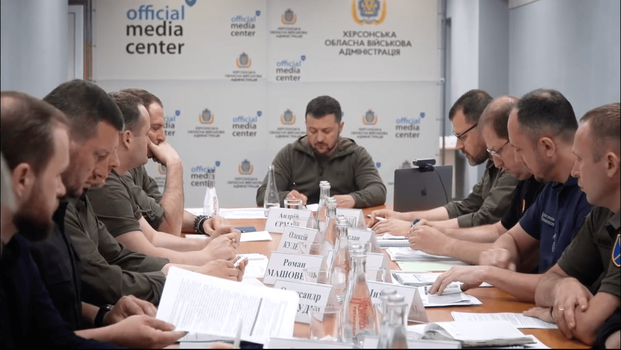 Zelensky travels to Kherson Oblast amid Kahkovka dam disaster