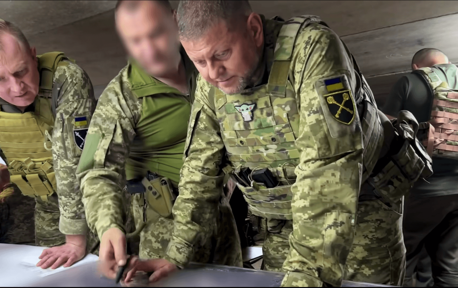 Zaluzhnyi publishes video of his frontline trip for first time, says counteroffensive 'continues as planned'