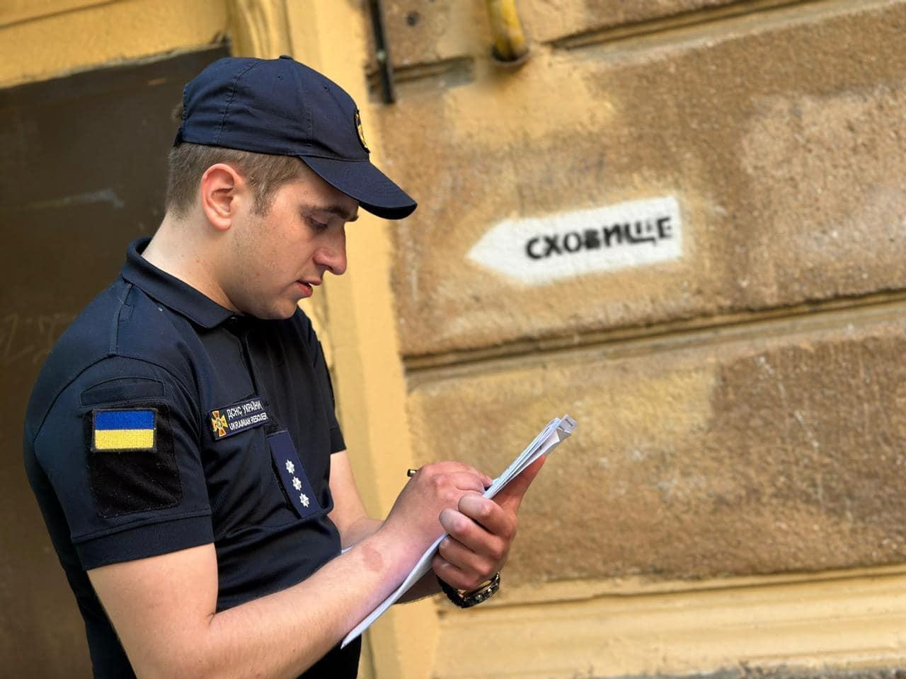 Zelensky sets 1-month deadline for putting bomb shelters in order