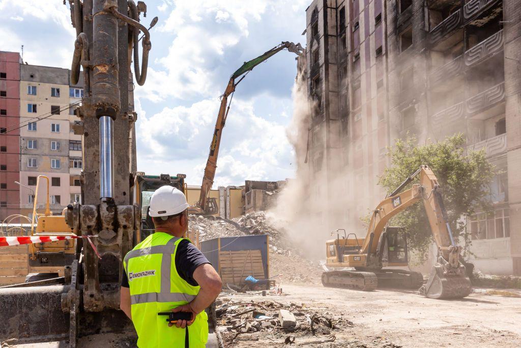 Transparency International: 'Suspicious' companies winning contracts to reconstruct Irpin
