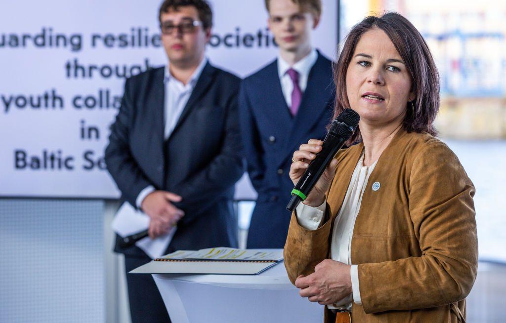 German foreign minister: 'International law is clear' regarding need to arrest war criminals
