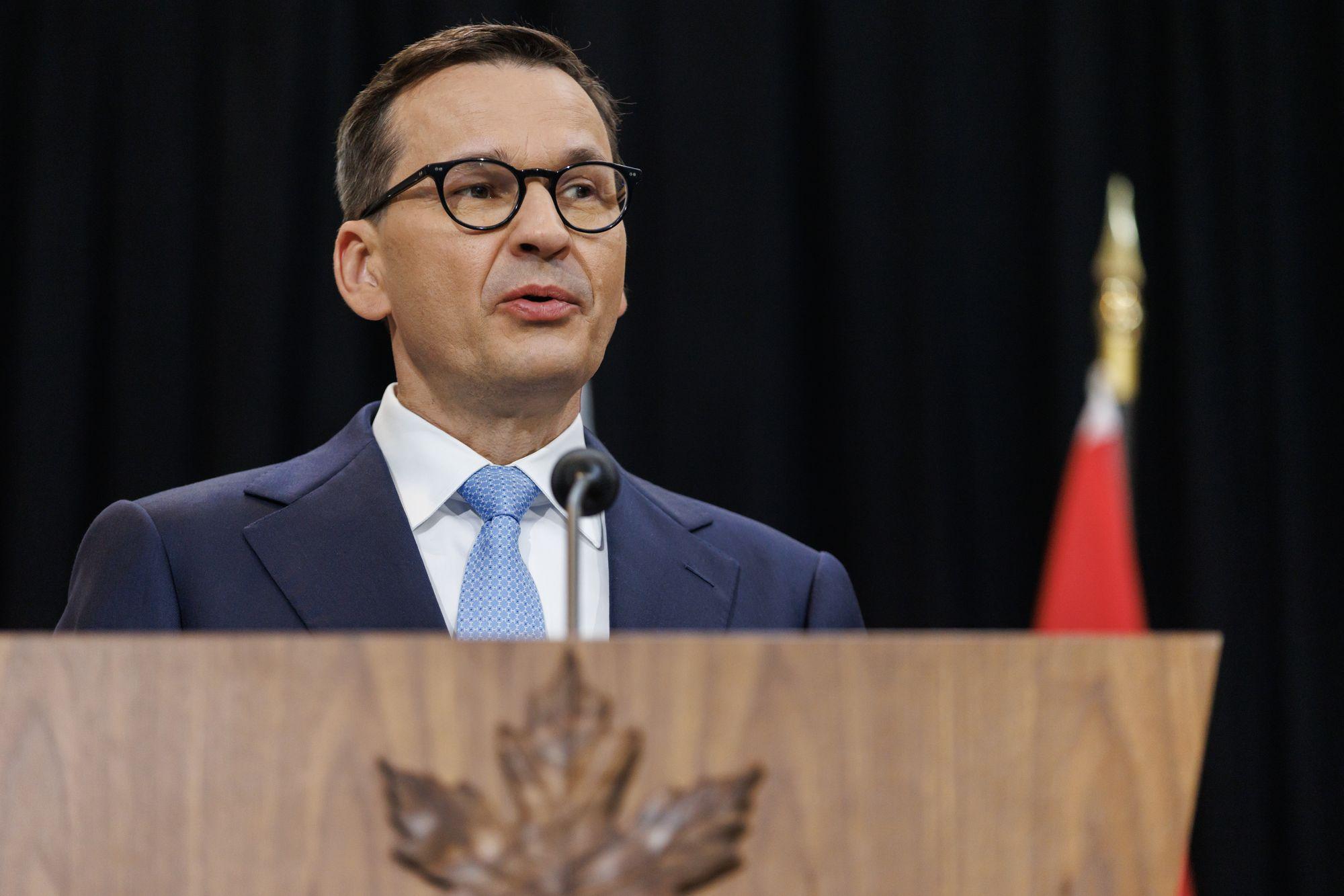 Polish PM: Poland will 'not open border' to Ukrainian grain if EU ban not extended