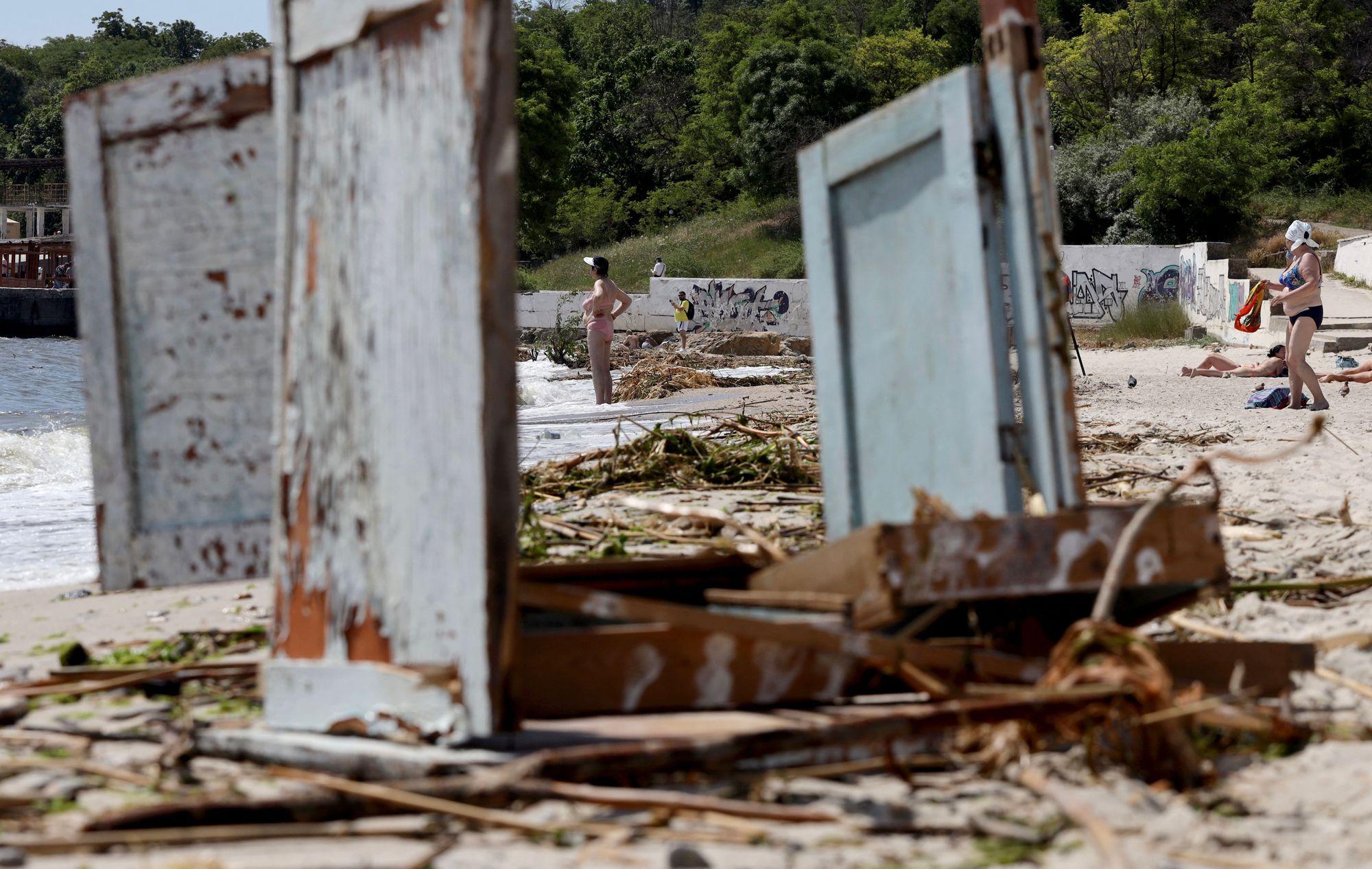 Border guards: Mines dislodged by Kakhovka dam flooding end up in Odesa Oblast