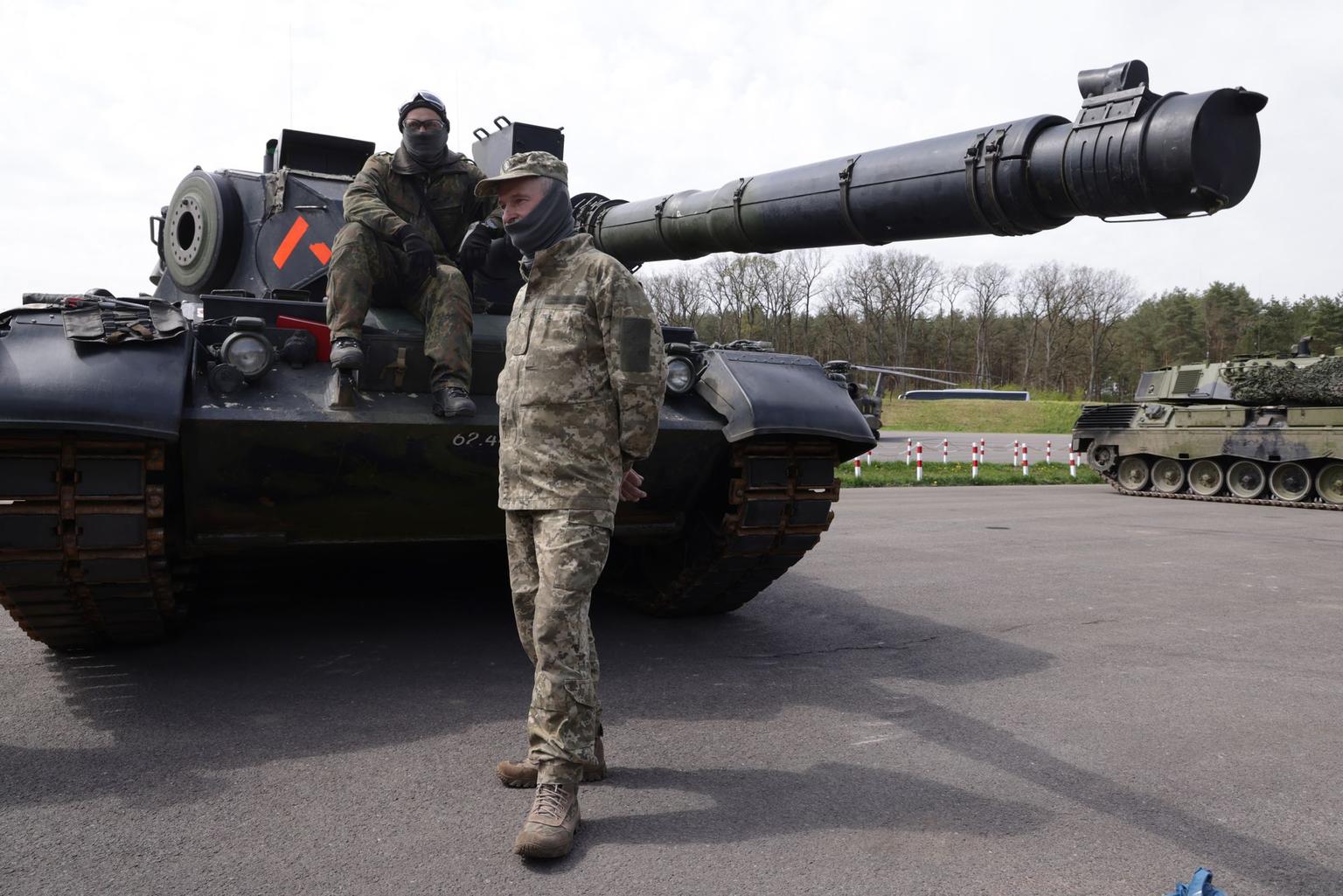 Spiegel: Poland, Germany fail to agree on tank repair center for Ukraine