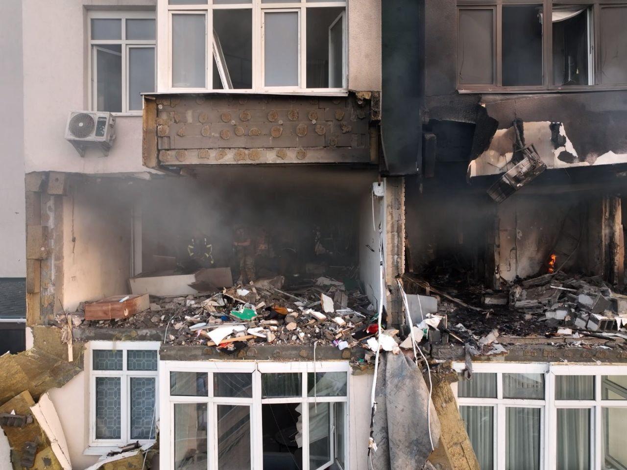 Update: 3 dead, 8 injured in Russian missile attack in Kyiv