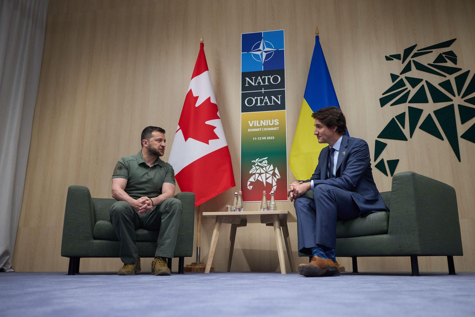 UPDATED: Zelensky meets with NATO leaders, discusses new military aid packages