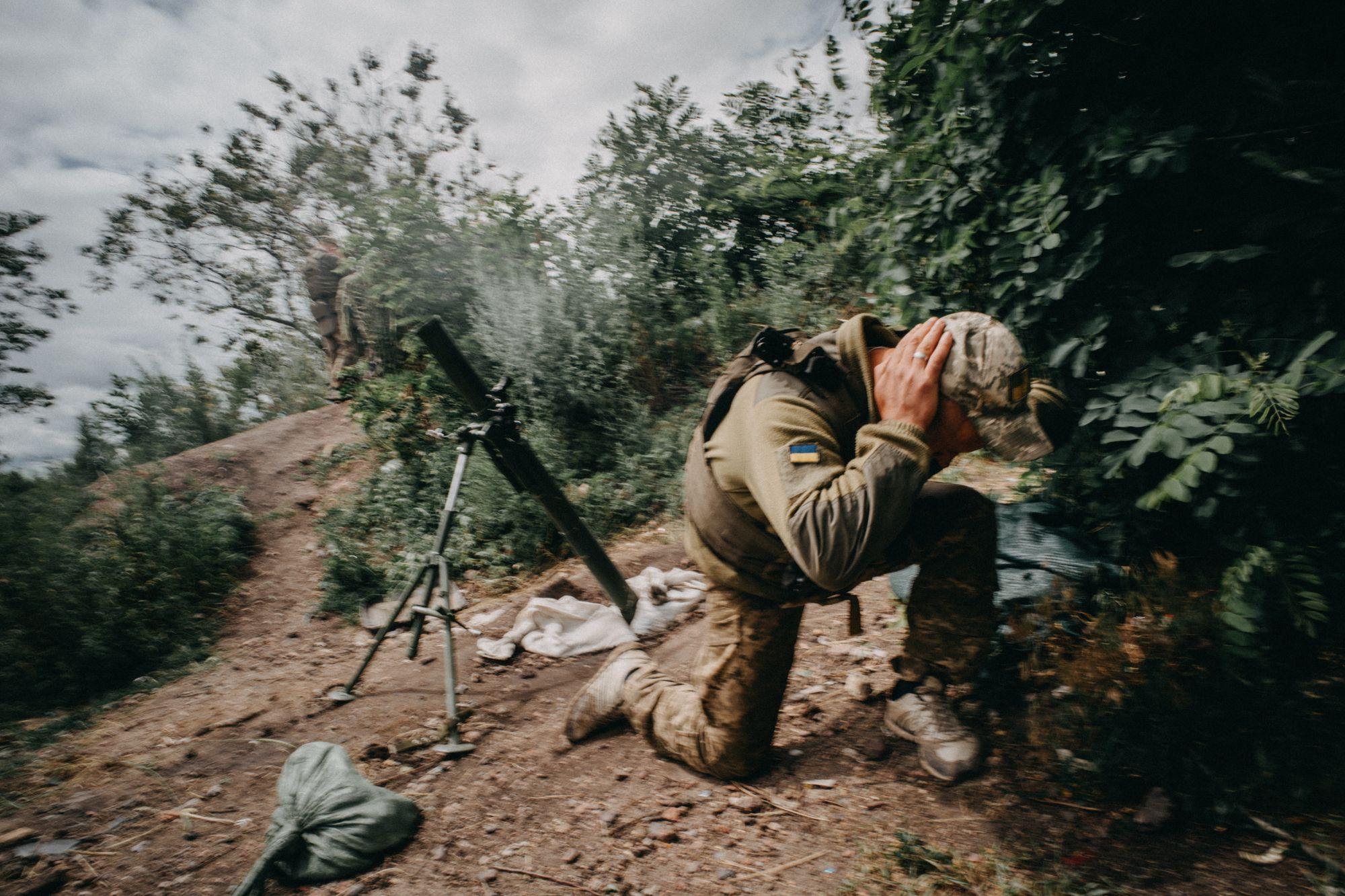 Official: Ukrainian troops advance south of Bakhmut