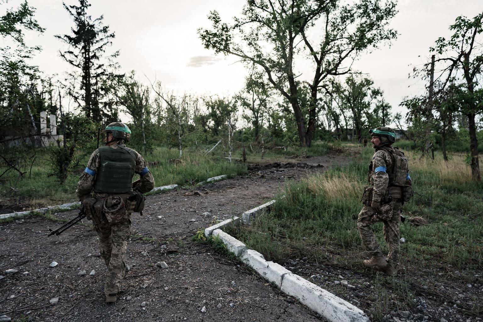 UK Defense Ministry: Ukraine 'almost certainly' deploying personnel to east bank of Dnipro River