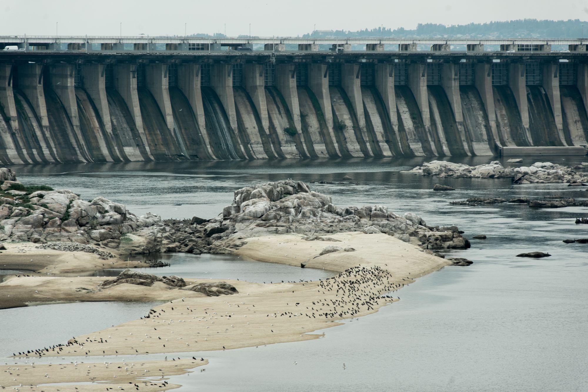 Governor: Ukraine's largest hydroelectric power plant in critical state following Russian strike
