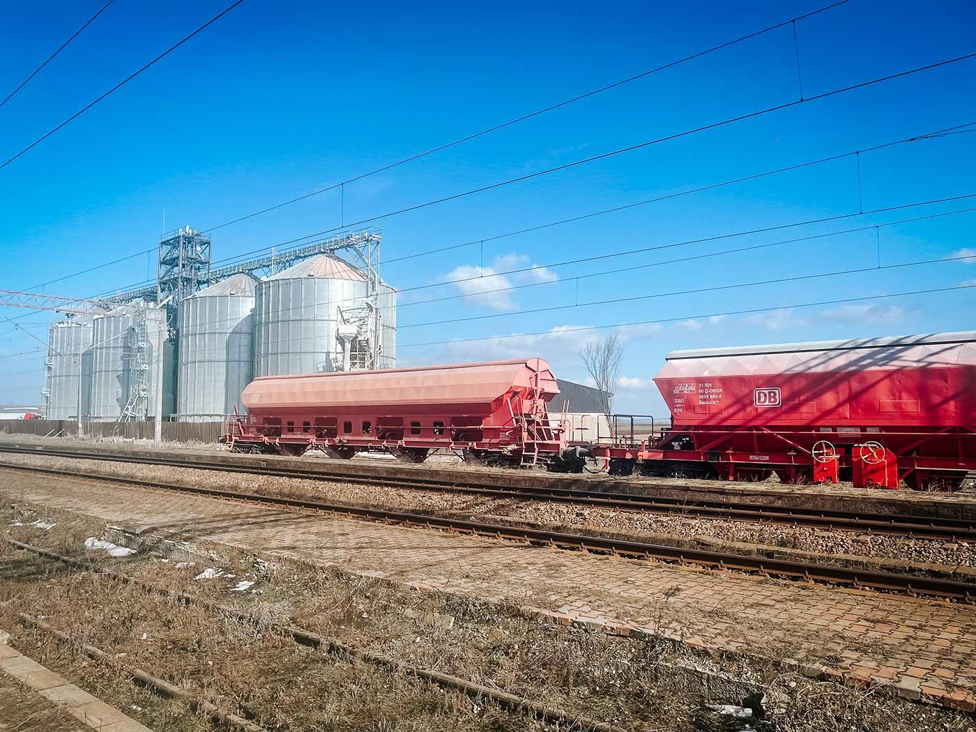 Romania may extend ban on Ukrainian grain imports by 30 days