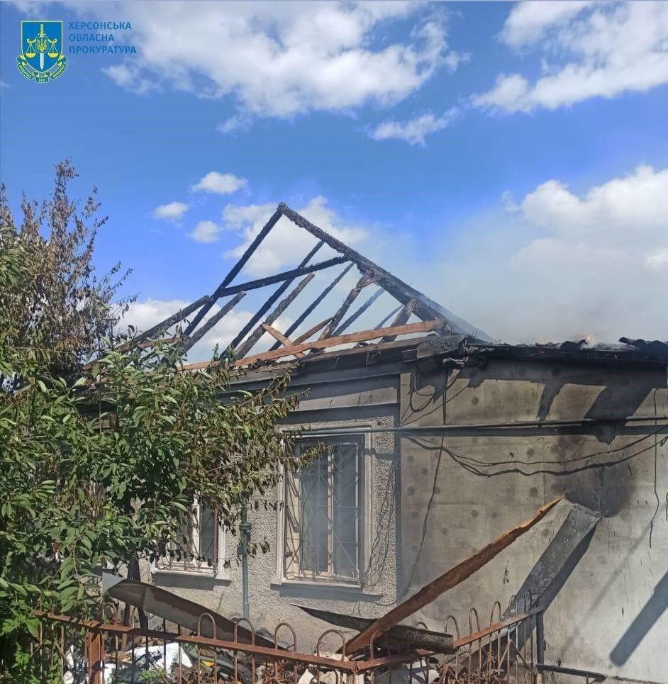 Russian strike against Kherson kills man, injures his wife