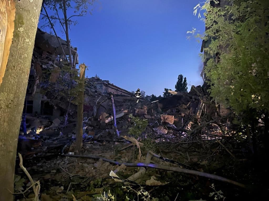Russian missile attack on educational institution in Sumy kills 1, injures 17