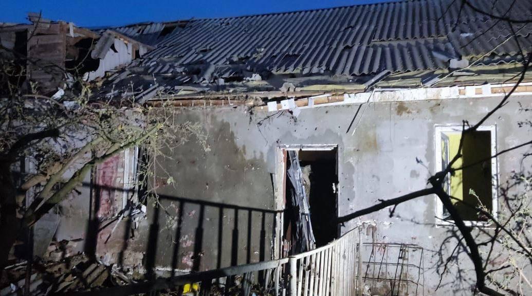 Governor: Russian forces hit Nikopol, killing civilian
