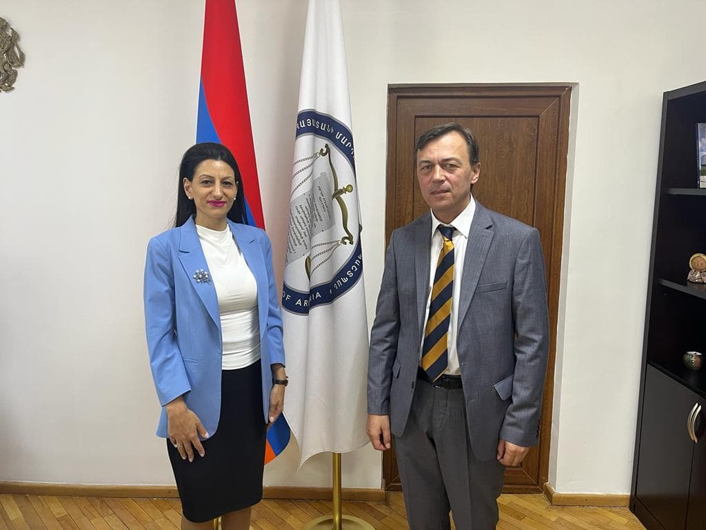 Acting head of Ukrainian embassy in Armenia dies